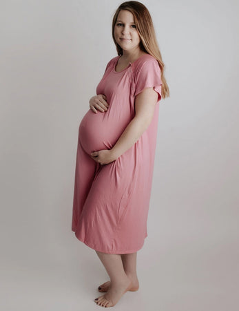 Robe de maternité pour travail et accouchement - Rose poudré