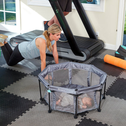 Lit Bébé de Voyage Compact avec Dôme - Parfait pour les Déplacements