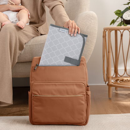 Matelas à langer compact et pliable - motif gris