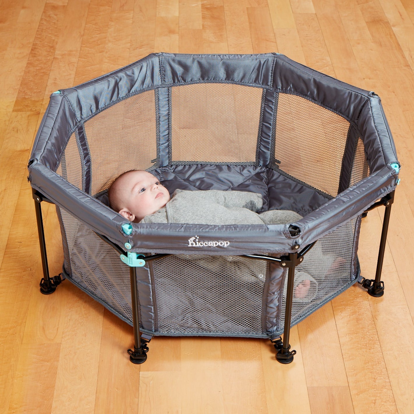 Lit Bébé de Voyage Compact avec Dôme - Parfait pour les Déplacements