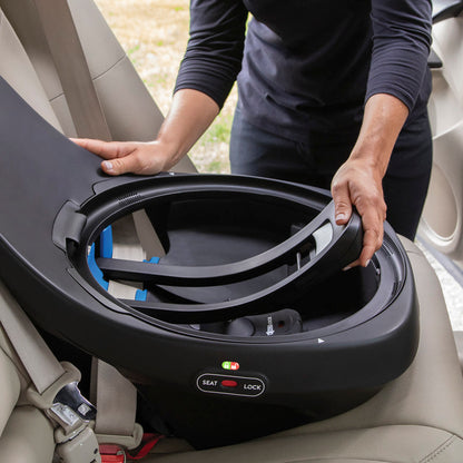 Siège auto tout-en-un pivotant Revolve360 en promotion
