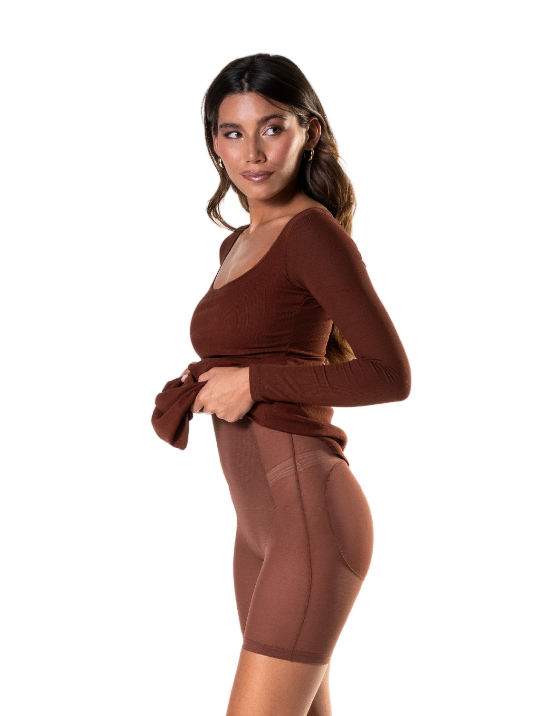 Robe à manches longues gainante