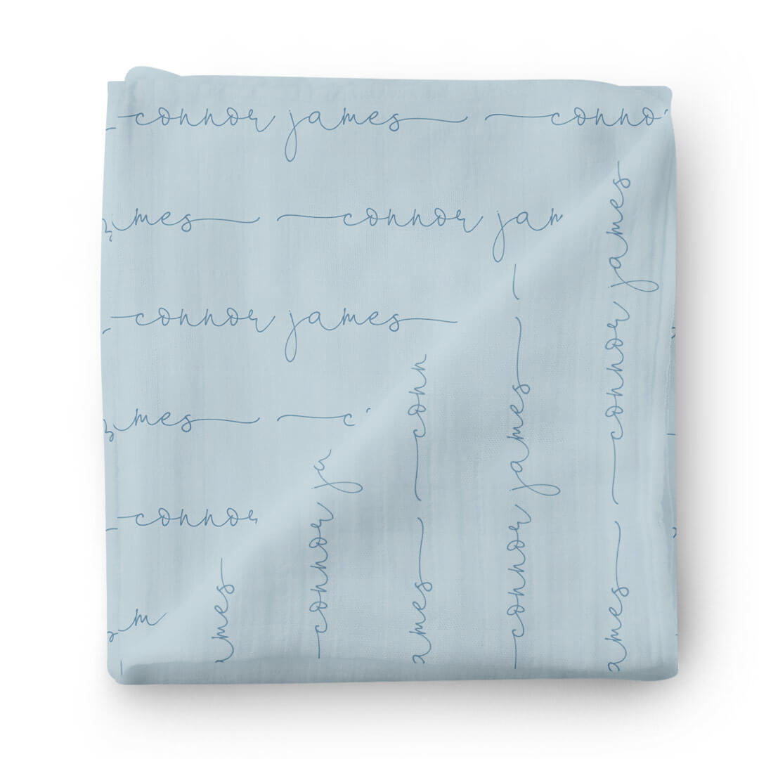 Couverture d’emmaillotage personnalisée avec prénom de bébé