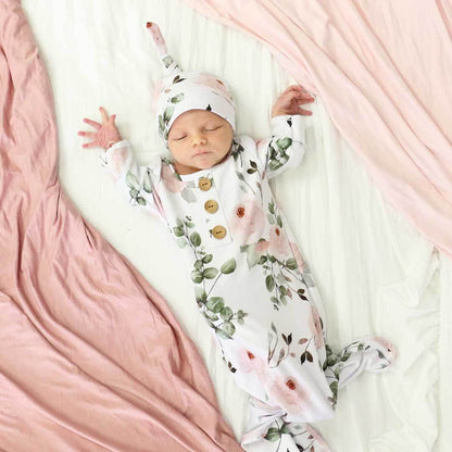 Ensemble robe nouée et bonnet pour nouveau-né, Jardin de Roses Poudrées