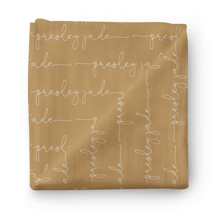 Couverture d’emmaillotage personnalisée avec prénom de bébé