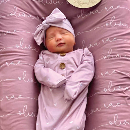 Couverture d’emmaillotage personnalisée avec prénom de bébé