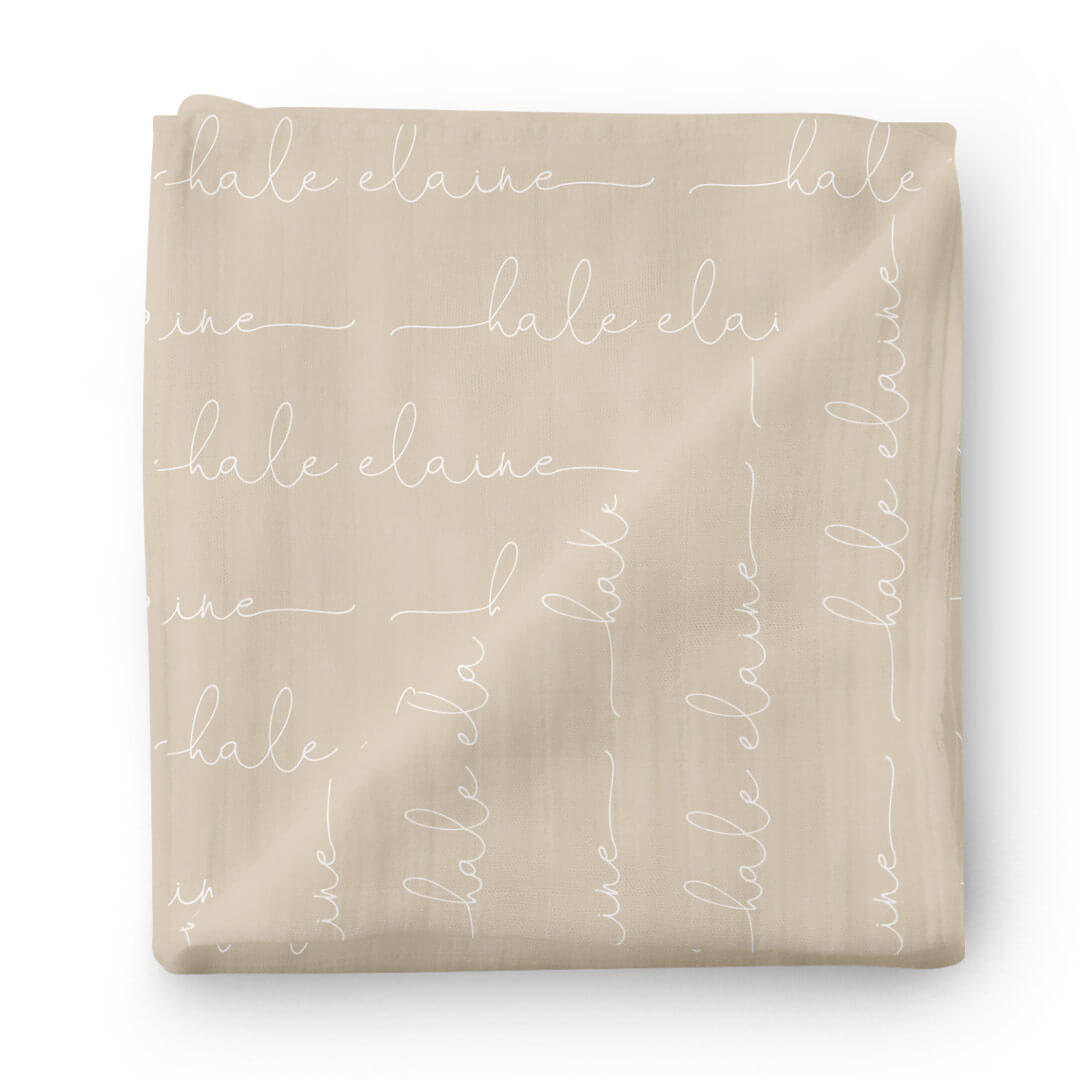 Couverture d’emmaillotage personnalisée avec prénom de bébé