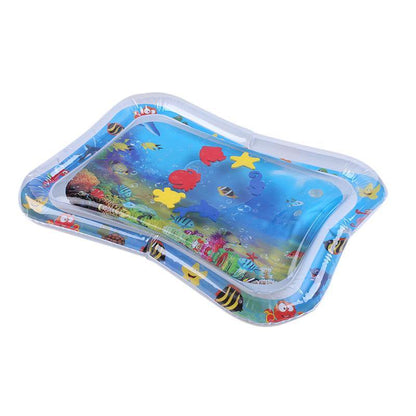 Tapis de jeu aquatique pour bébé pendant le temps sur le ventre