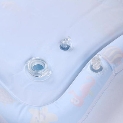 Tapis de jeu aquatique pour bébé pendant le temps sur le ventre